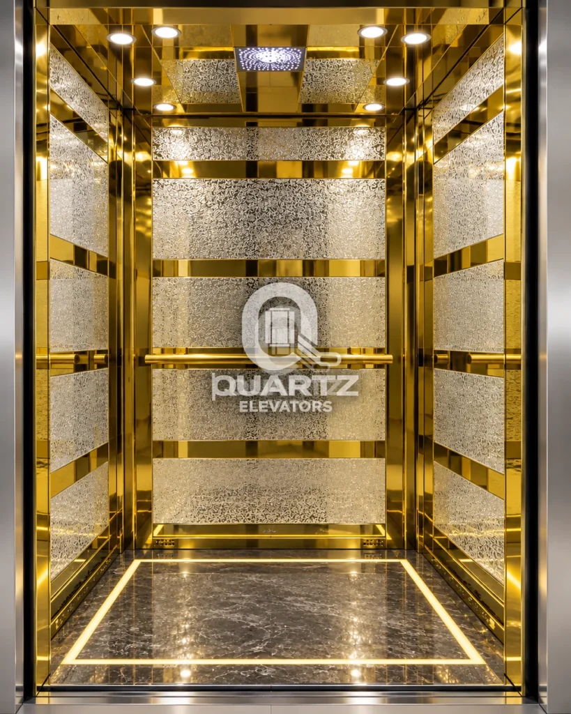 كابينة مصعد كوارتز — جدران ذهبية بنقوش هندسية — 30